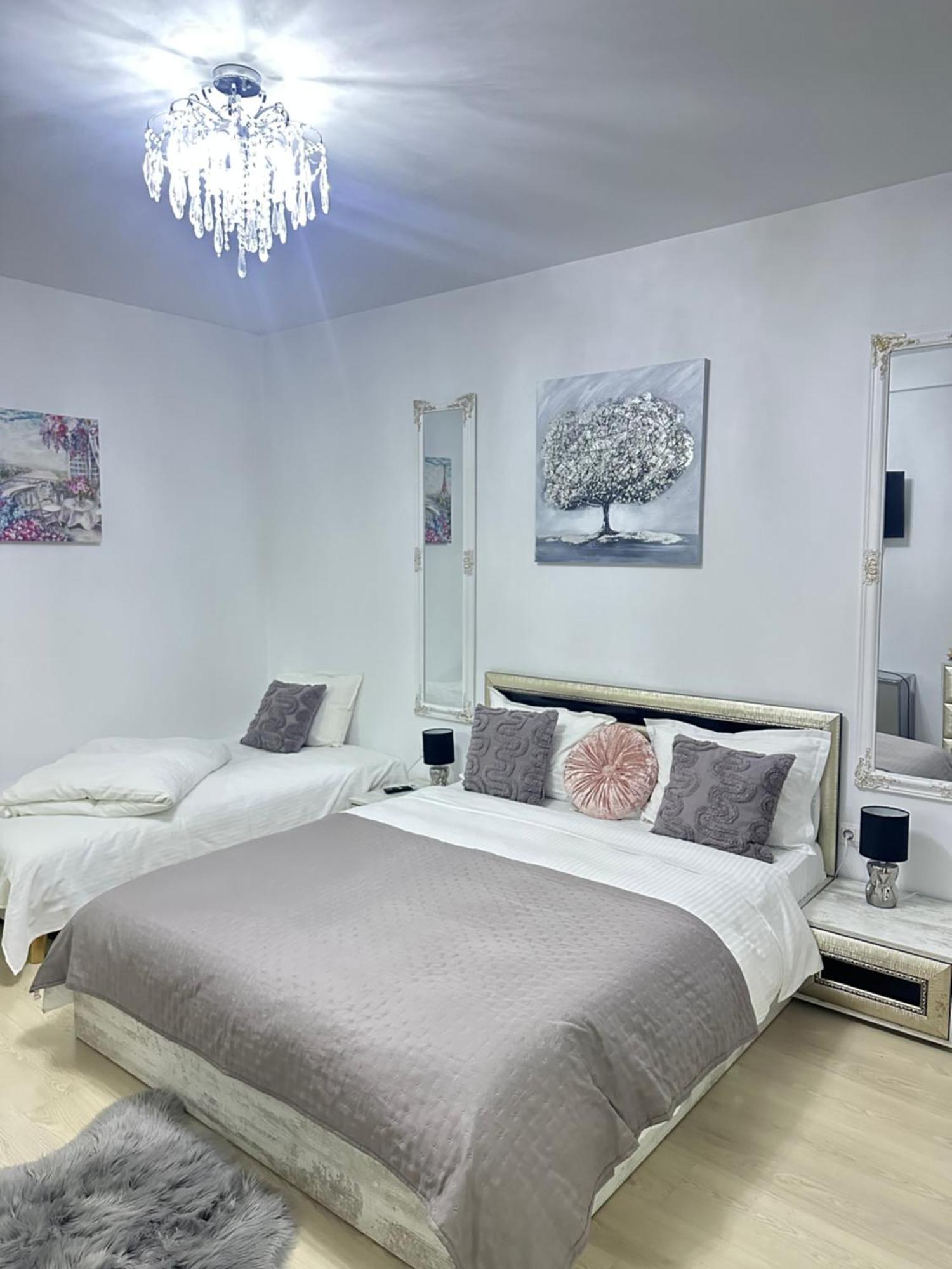Vila Zoe Bucharestairport&Therme&Parking Otopeni Bagian luar foto