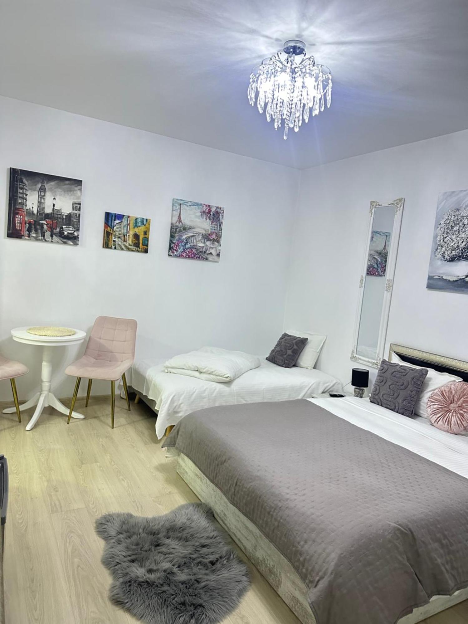 Vila Zoe Bucharestairport&Therme&Parking Otopeni Bagian luar foto